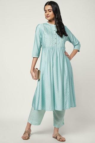 green embroidered ethnic round neck 3/4th sleeves calf-length women regular fit kurta pant set
