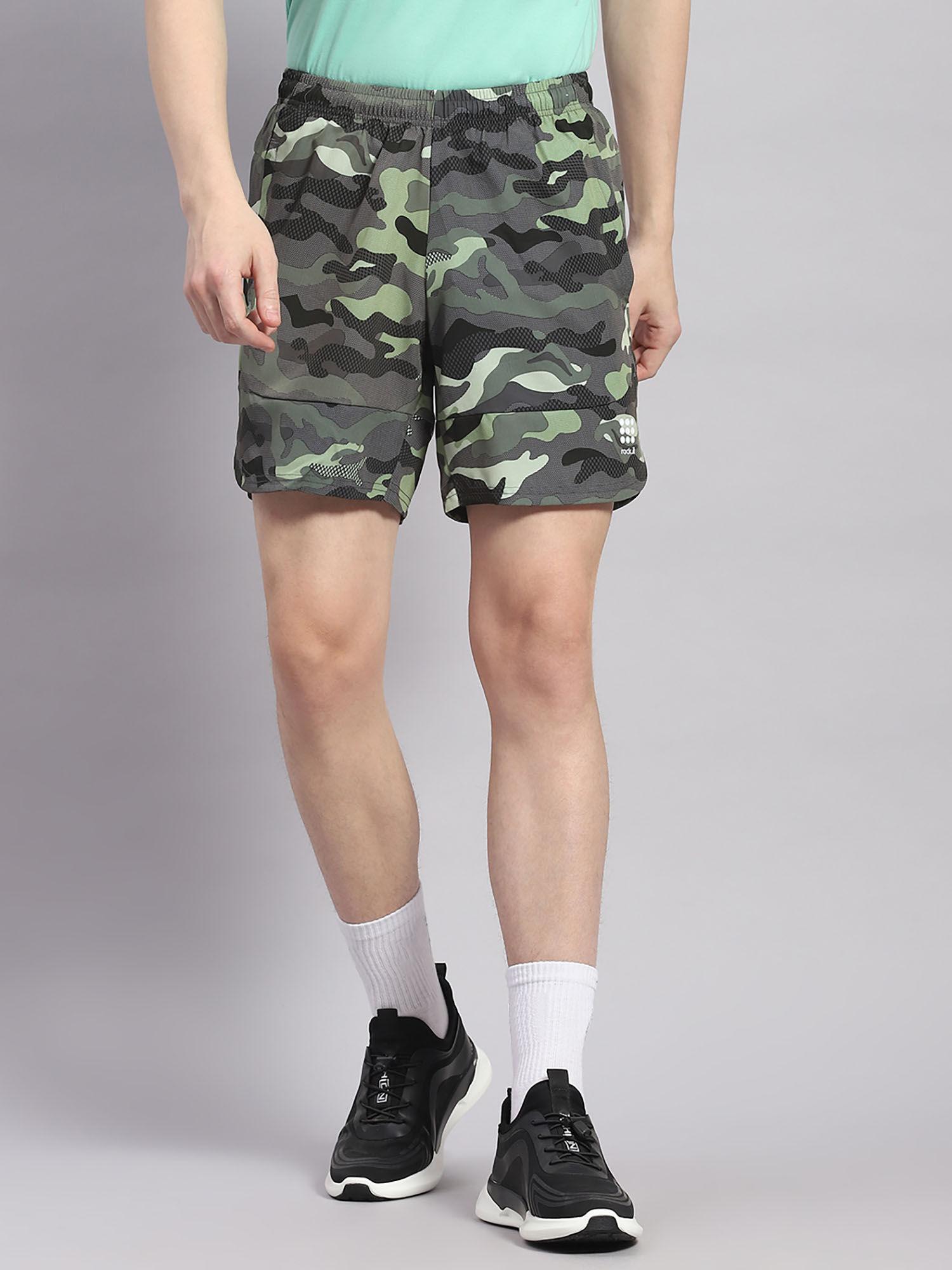 green-printed-regular-fit-shorts