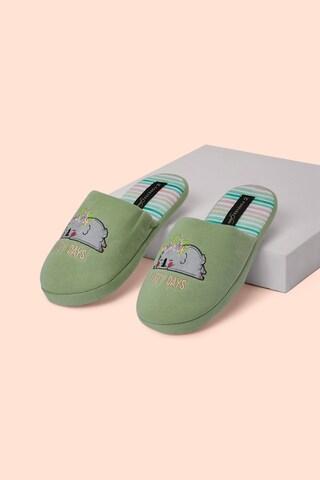 green slogan printeded casual women bedroom slipper