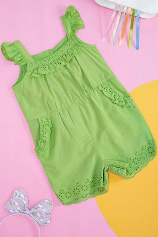 green solid square neck casual sleeveless baby regular fit dress