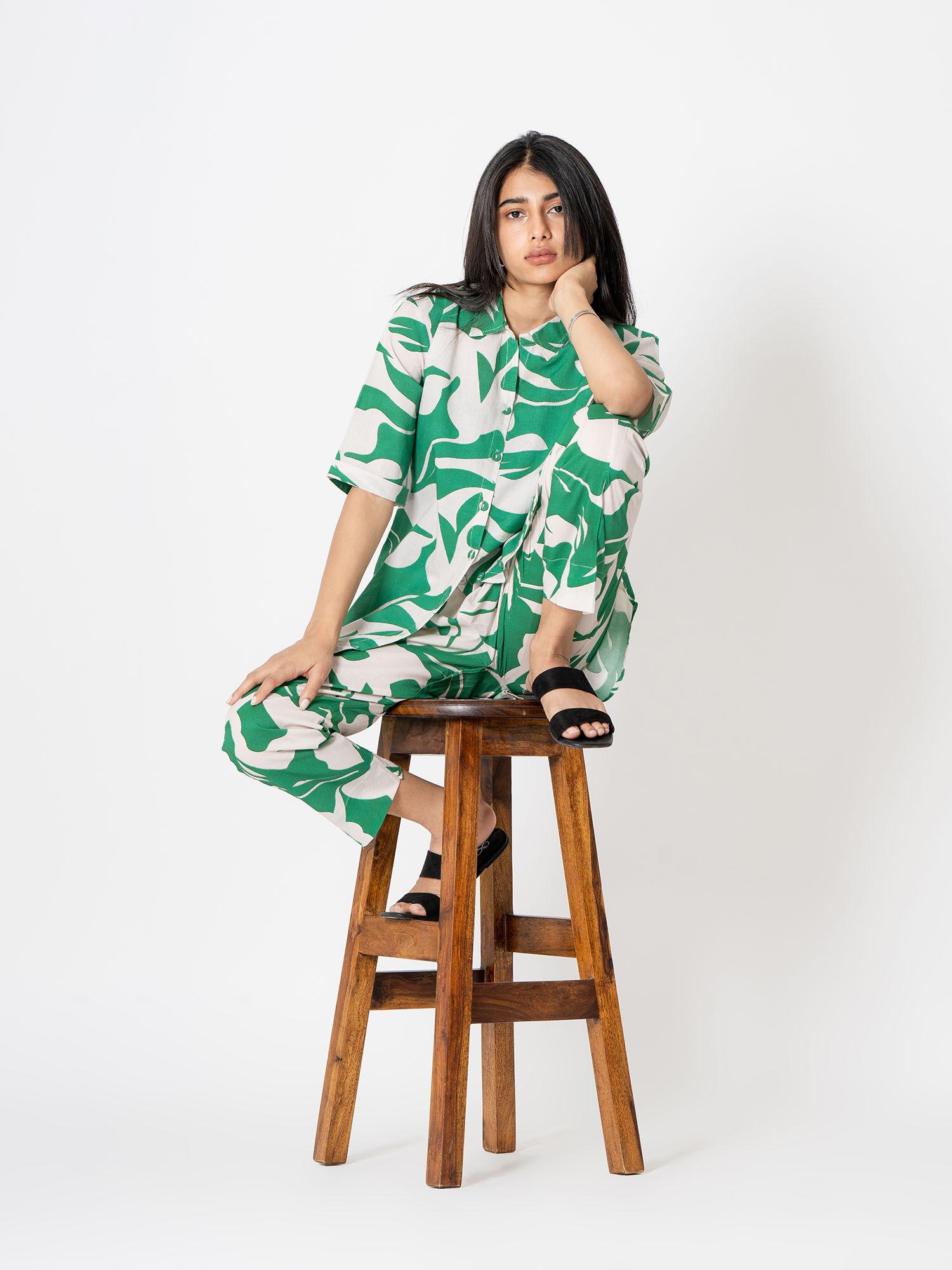 green and white digital print cotton co-ord (set of 2)