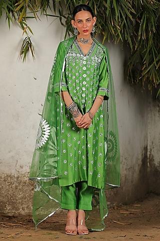 green chanderi hand embroidered kurta set