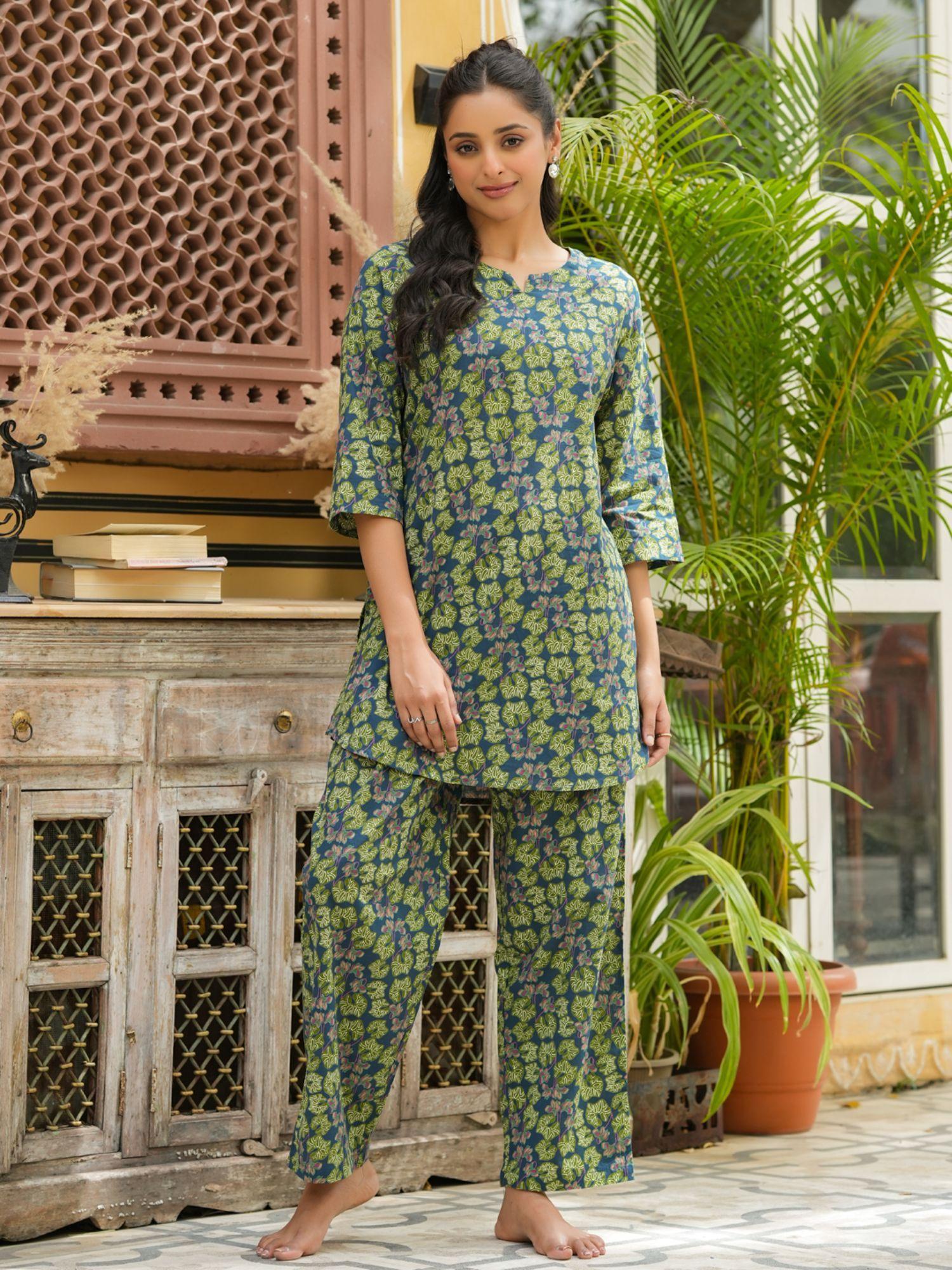 green color printed women pure cotton kurti & pyjama night suit (set of 2)