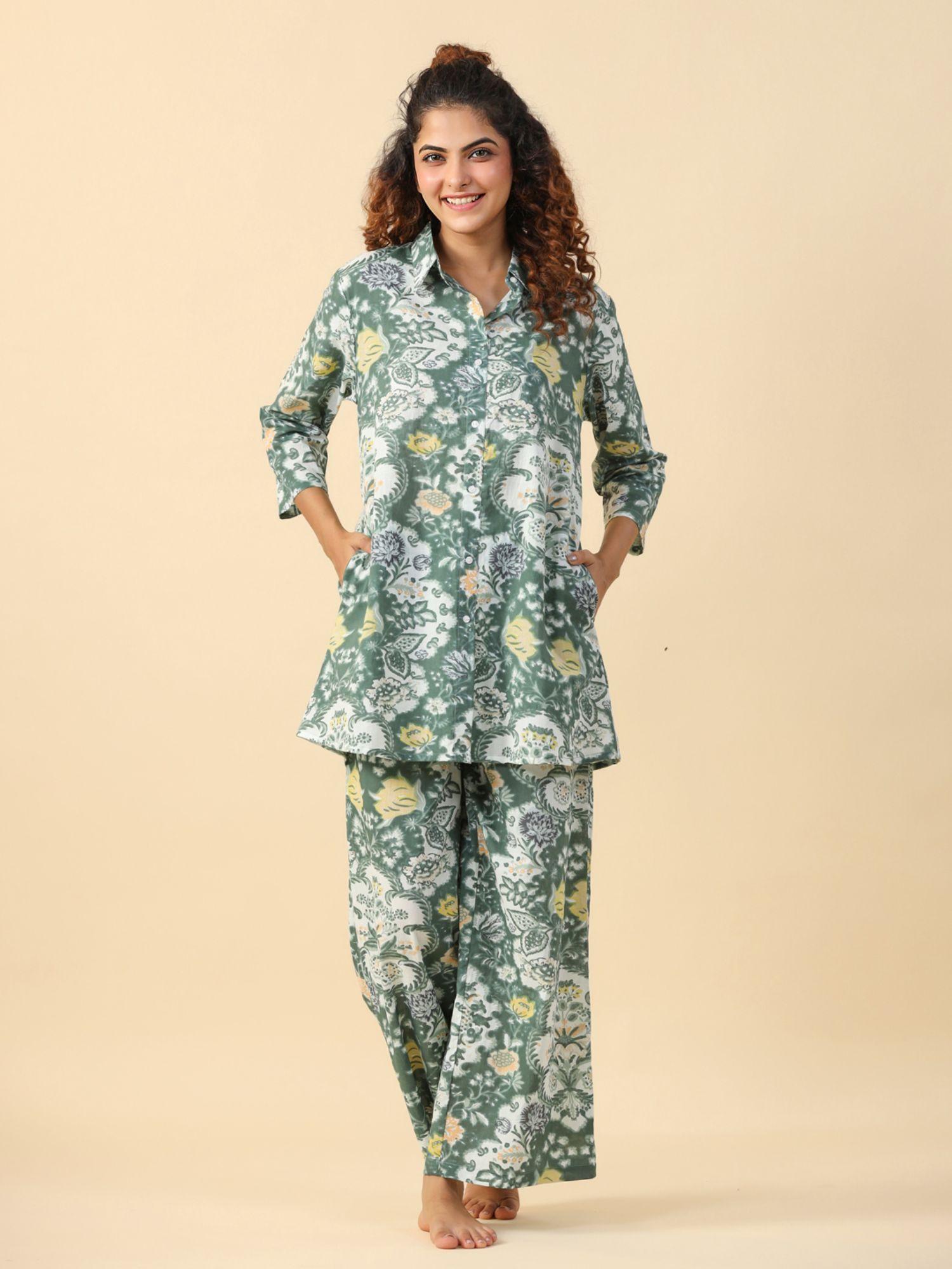 green color printed women pure cotton shirt & pant night suit (set of 2)