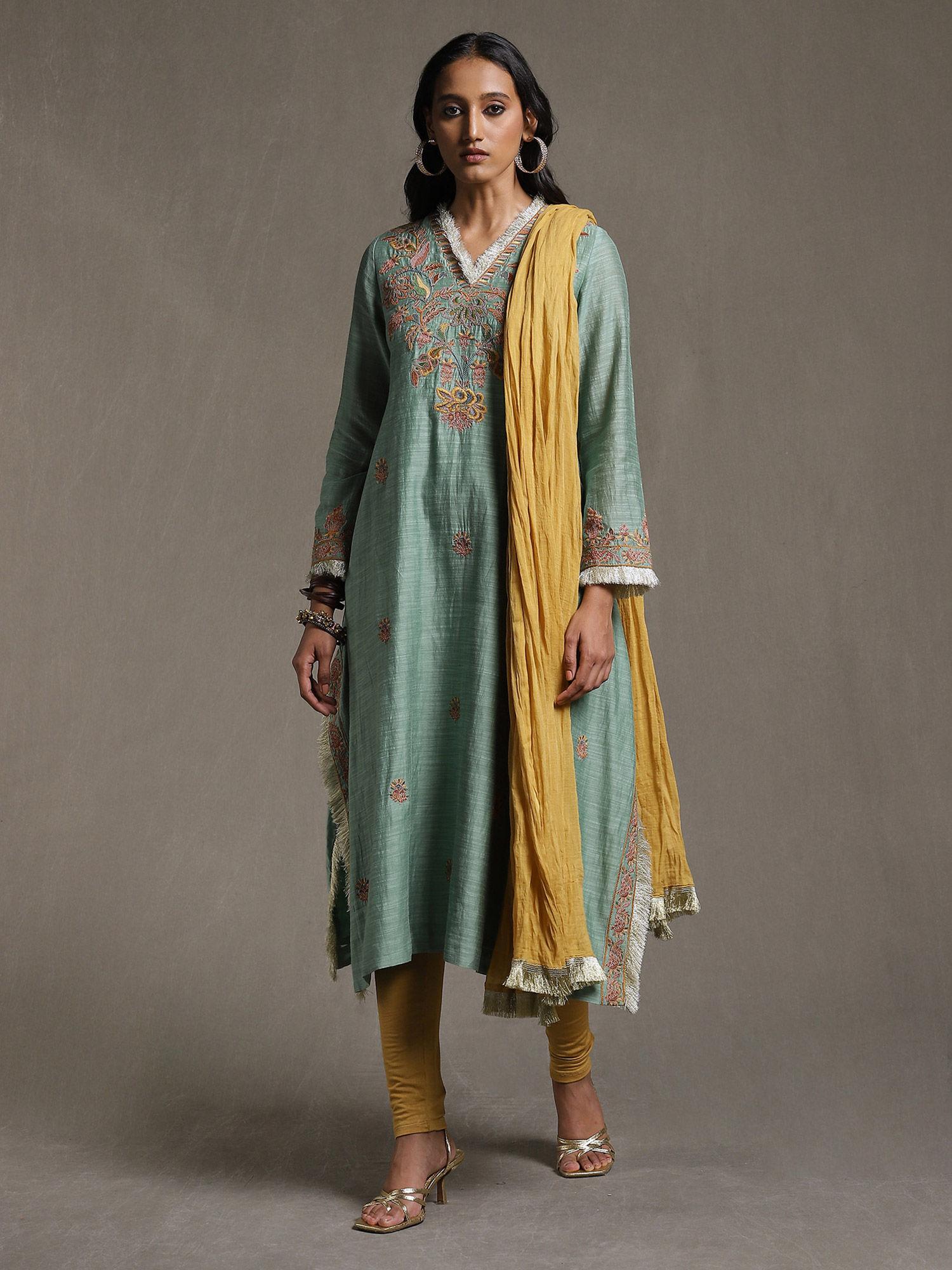 green embroidered kurta with legging and dupatta (set of 3)