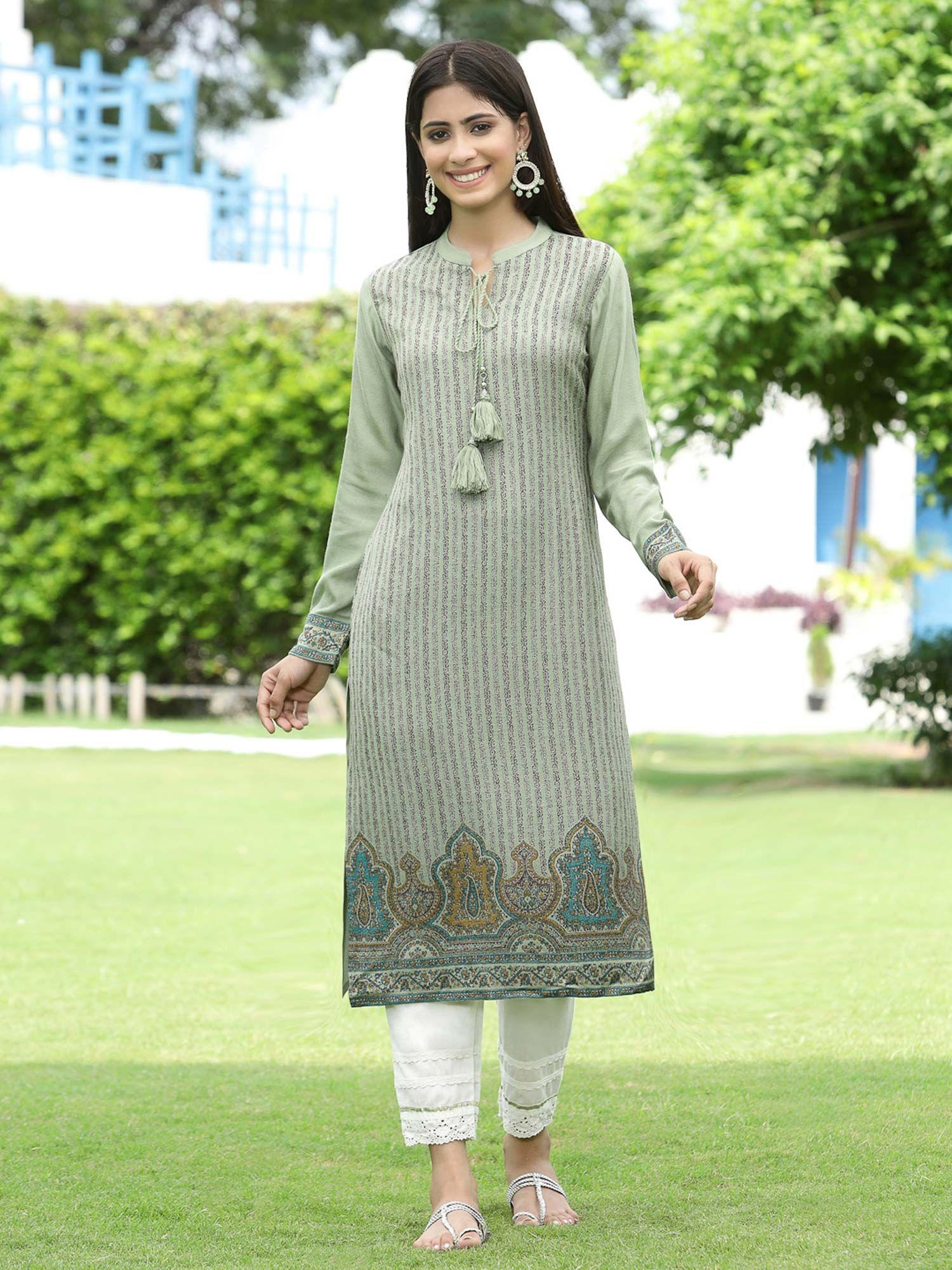 green ethnic motif printed acrylic straight kurta.