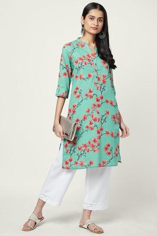 green floral print casual mandarin 3/4th sleeves knee length women regular fit kurta