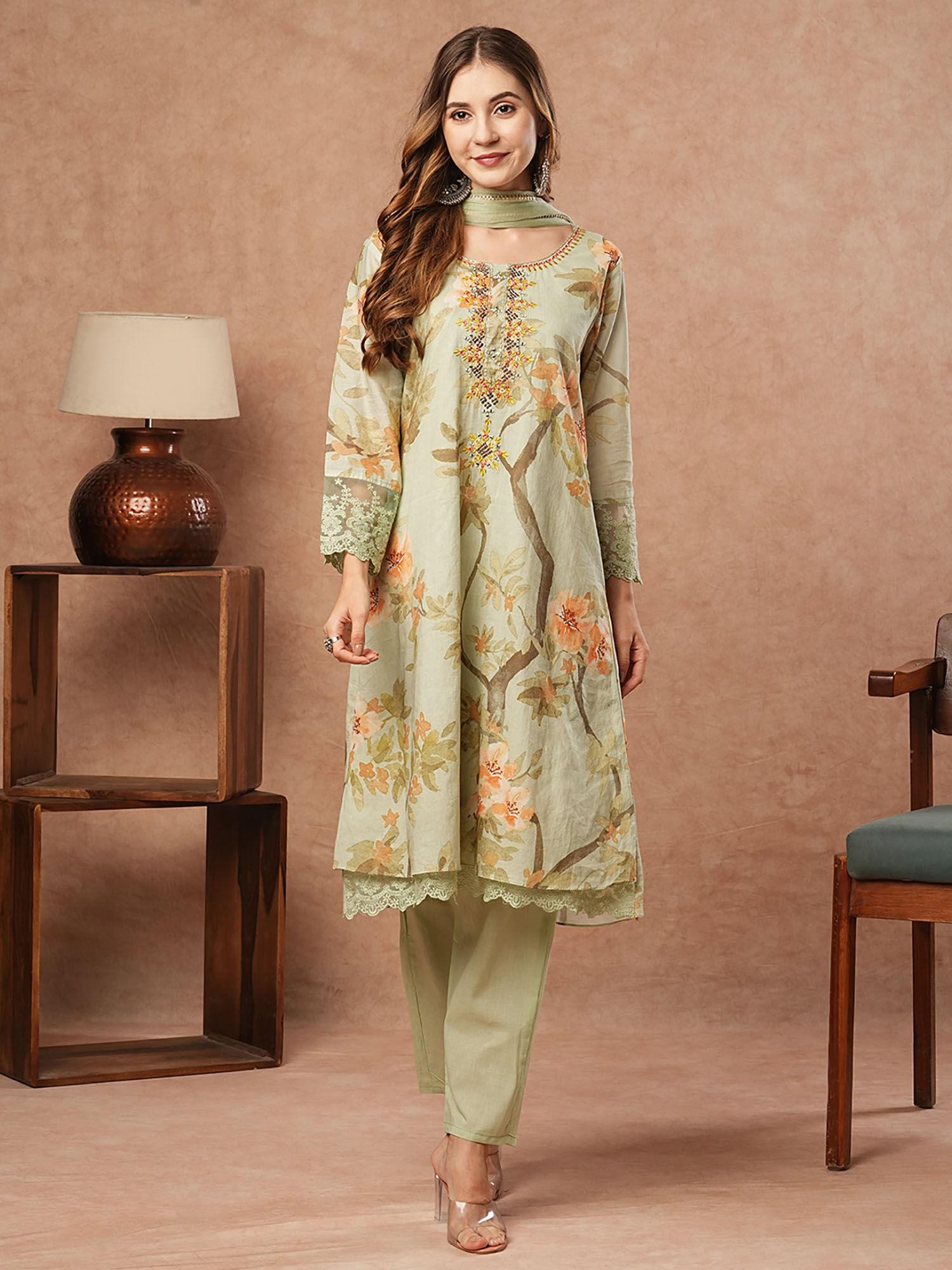 green floral printed kurta with pant and dupatta (set of 3)