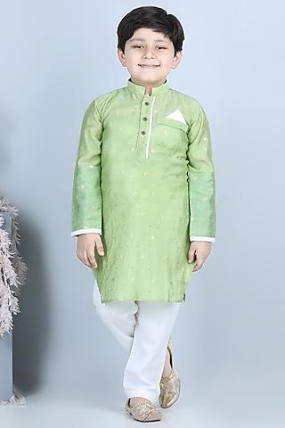 green kurta set with print for boys