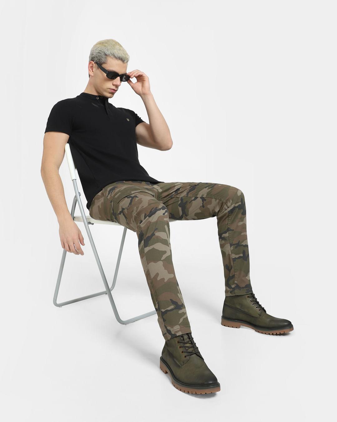 green mid rise camo print cargo pants