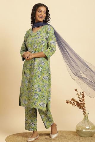 green print ethnic 3/4th sleeves v neck women regular fit pant kurta dupatta set