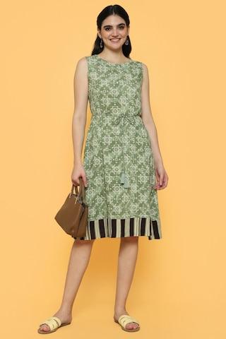 green print round neck fusion knee length sleeveless women a-line fit dress