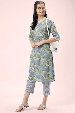 green printed ethnic round neck 3/4th sleeves knee length women regular fit kurta pant set