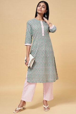 green printed ethnic round neck 3/4th sleeves knee length women regular fit kurta pant set