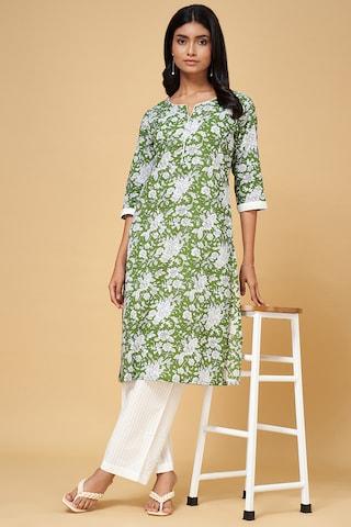 green printed ethnic round neck 3/4th sleeves knee length women regular fit kurta pant set