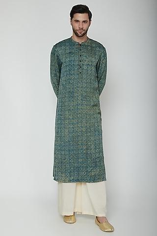 green printed kurta pajama set