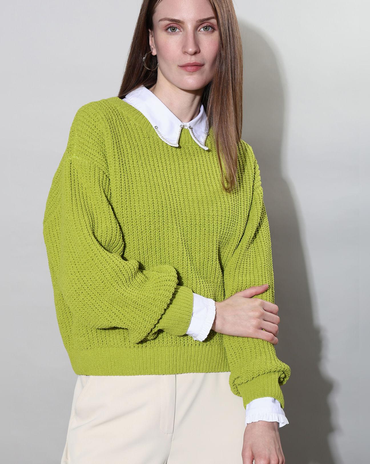 green round neck pullover