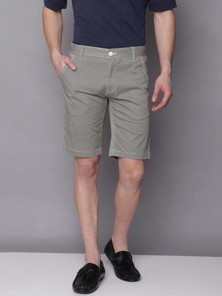 green self-design slim fit shorts