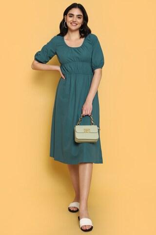 green solid casual calf-length puff sleeves women regular fit dress