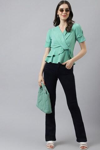 green solid casual short sleeves v neck women regular fit top