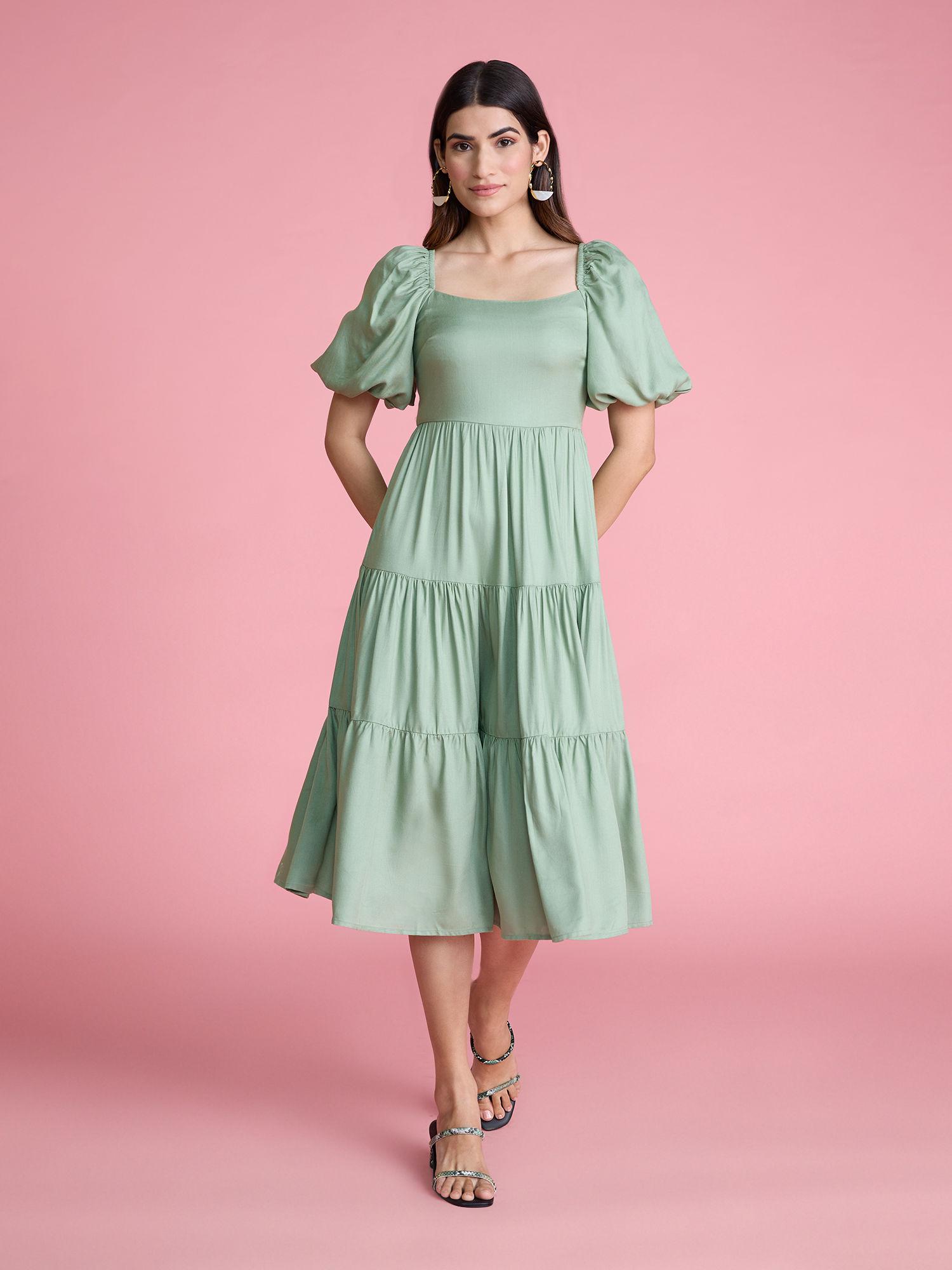 green solid puffed sleeve midi dress