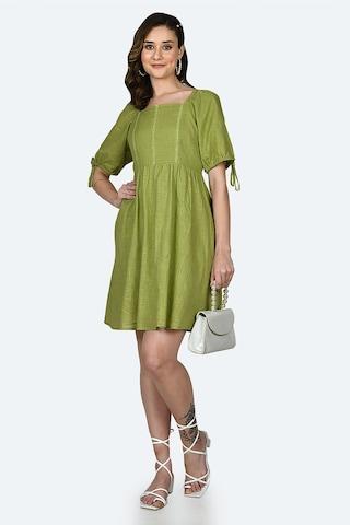 green solid square neck casual thigh-length half sleeves women regular fit dress