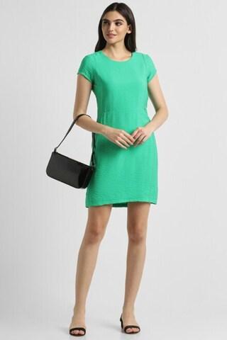 green solid thigh-length casual women regular fit dress
