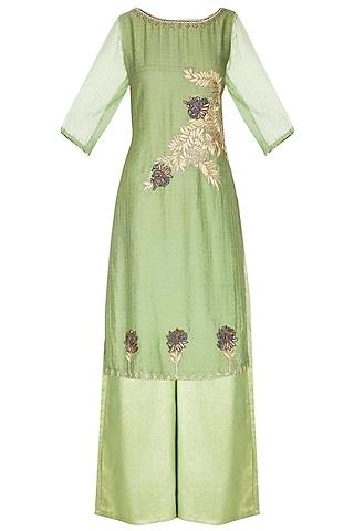 green thread embroidered kurta set