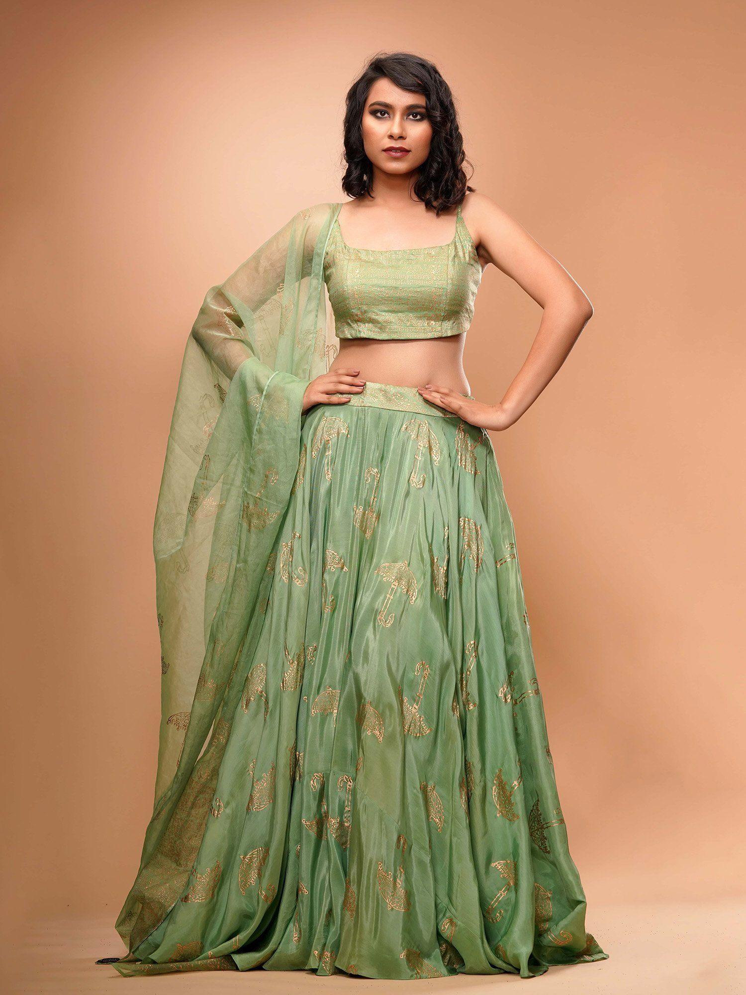 green umbrella print lehenga (set of 3)