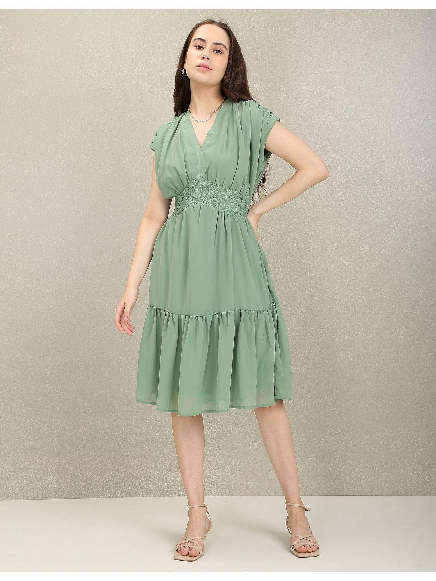 green v-neck sleeveless solid empire waist dress