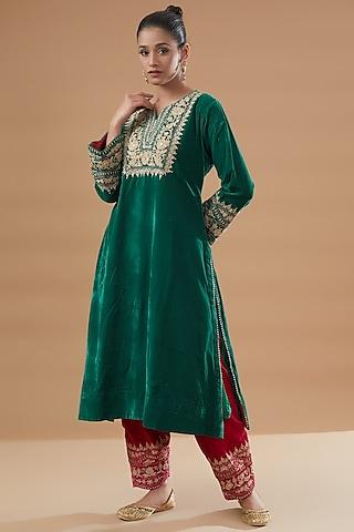 green velvet embroidered kurta set