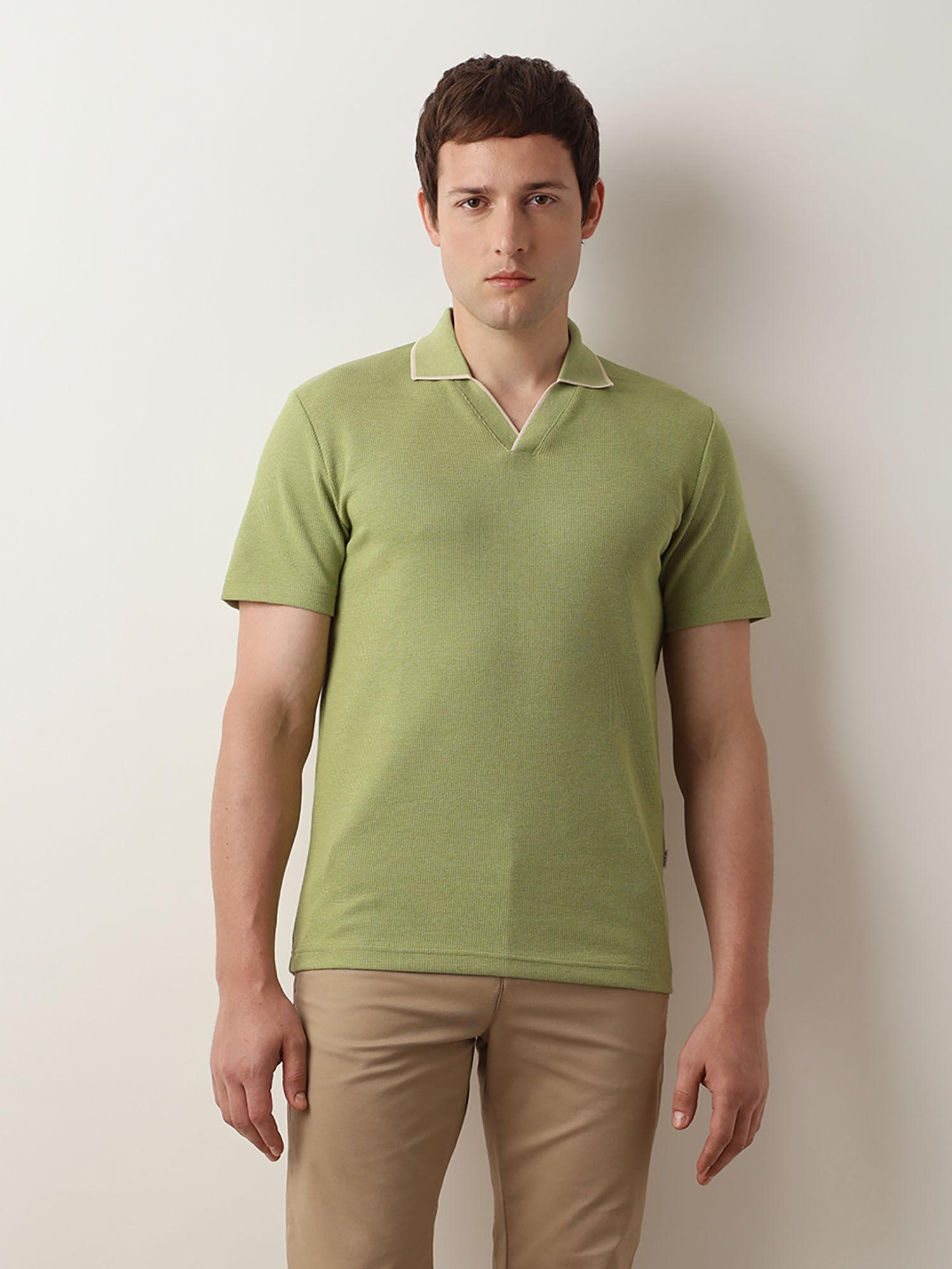 green waffled short sleeves polo tshirt