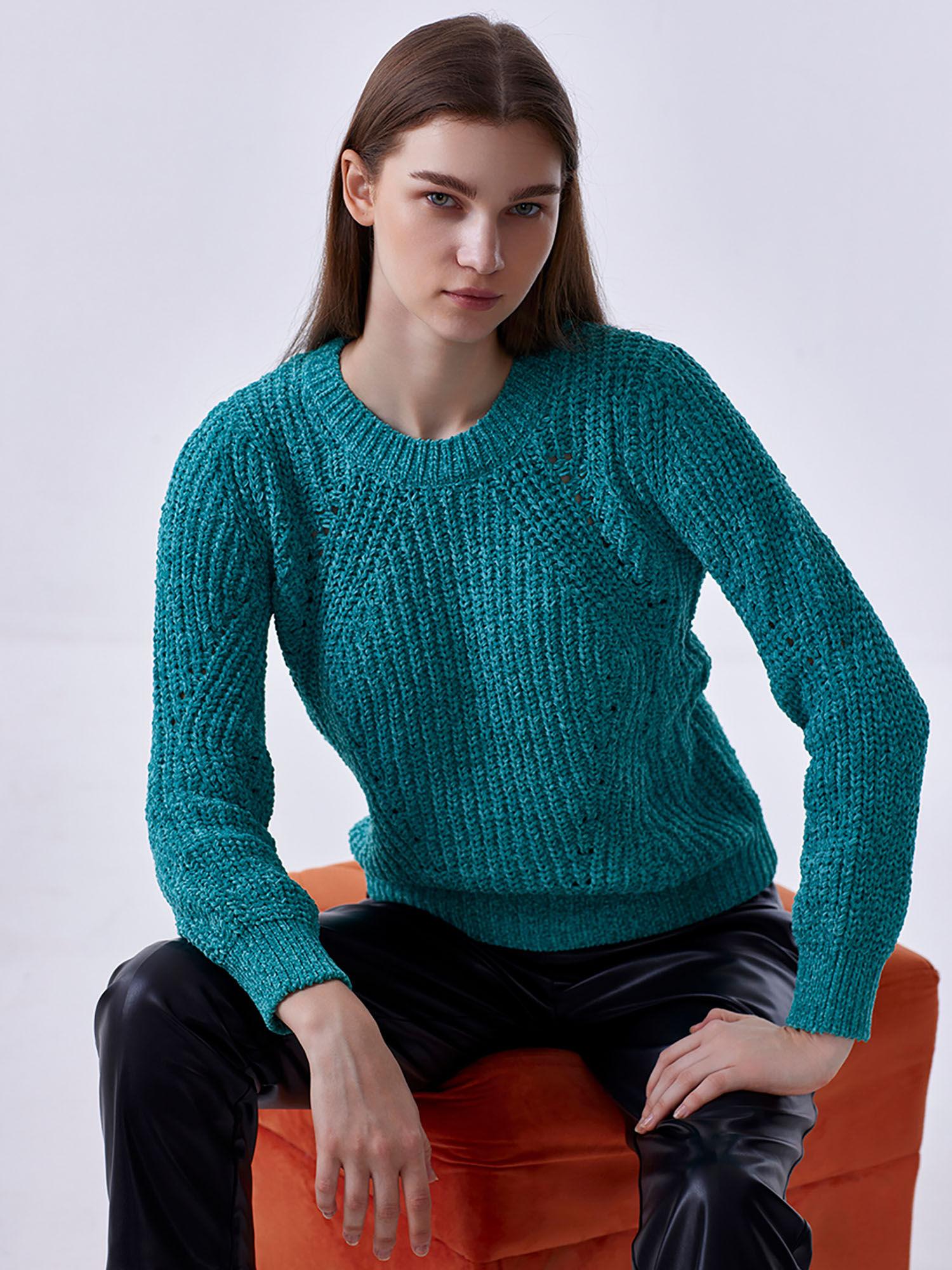 green woven round neck sweater