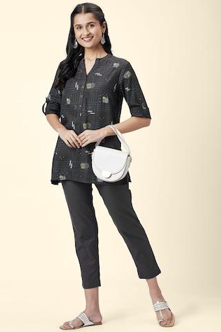 grey printed casual 3/4th sleeves mandarin women regular fit tunic