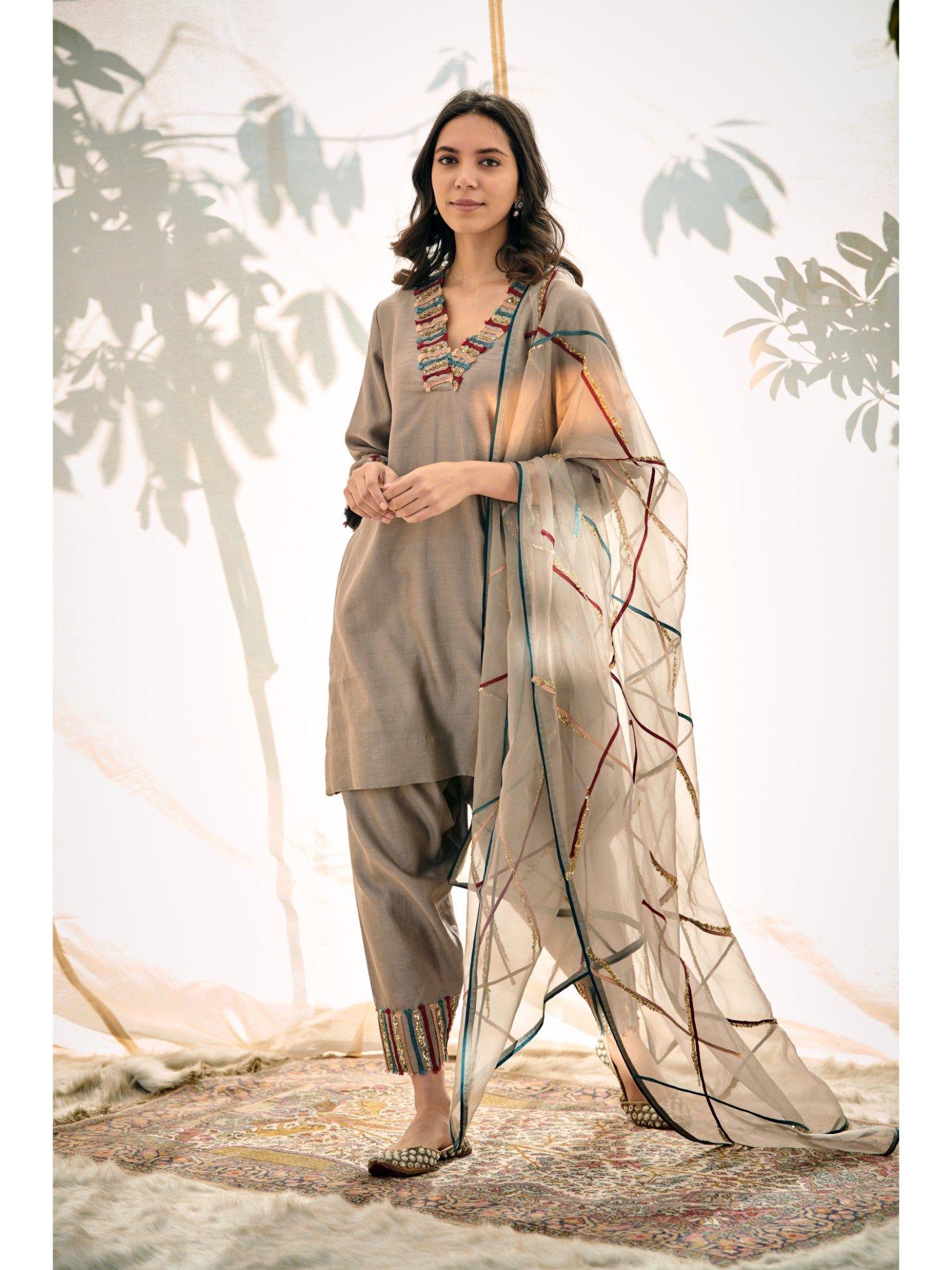 grey chanderi kurta and embroidered salwar with organza dupatta (set of 3)