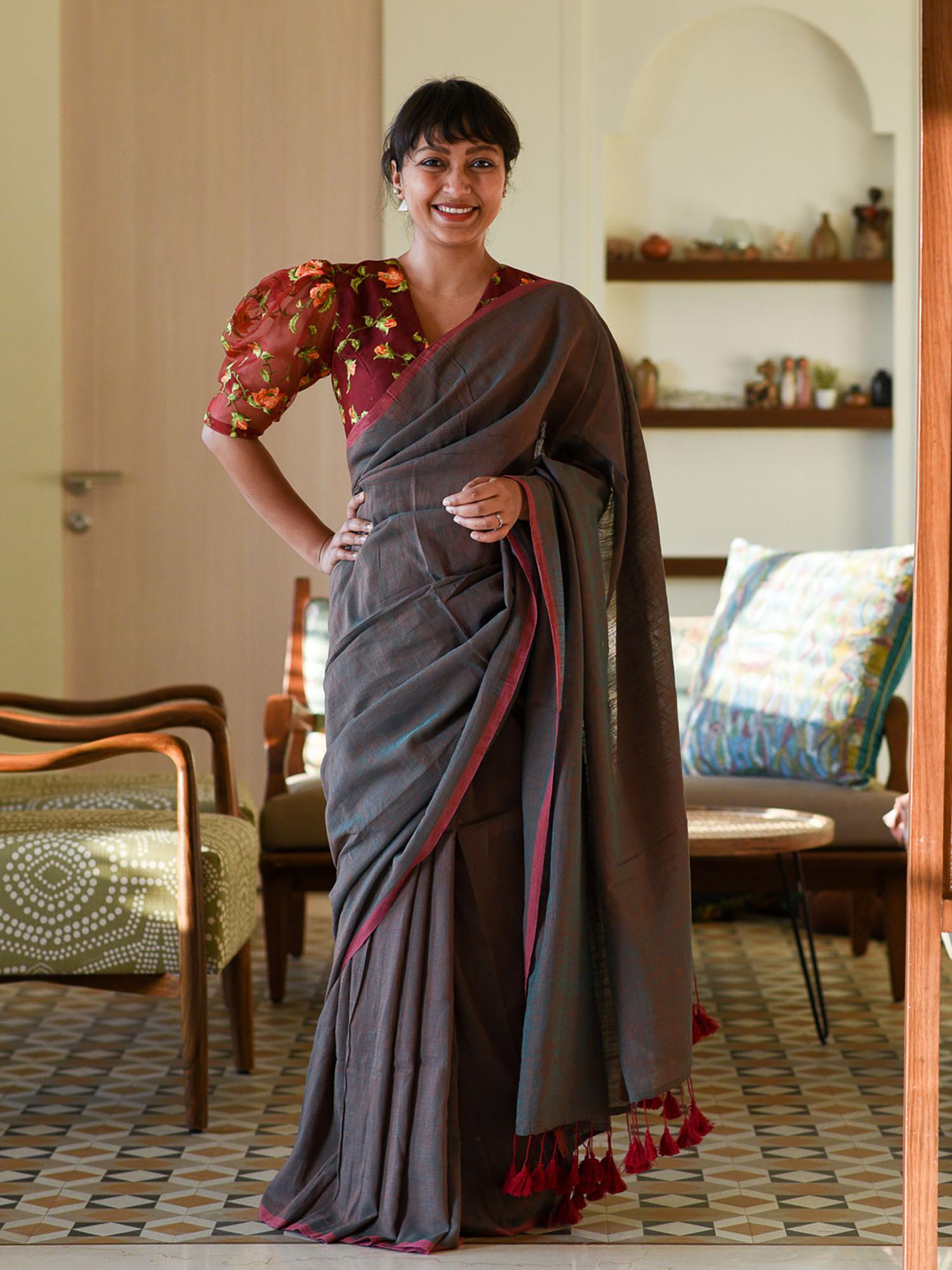 grey cotton blend solid saree