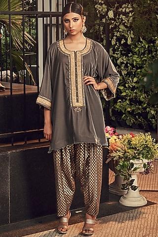 grey embroidered kurta set