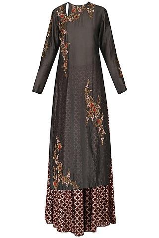 grey embroidered kurta with skirt set