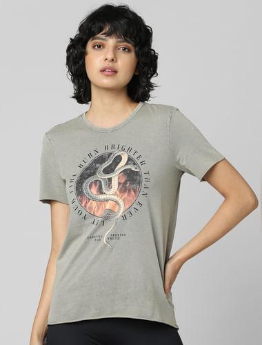 grey graphic print t-shirt