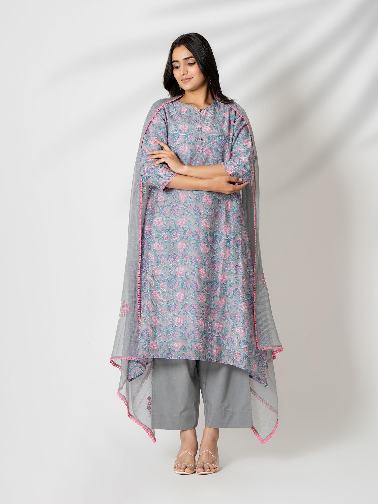 grey hand block floral print chanderi kurta with pants & dupatta (set of 3)