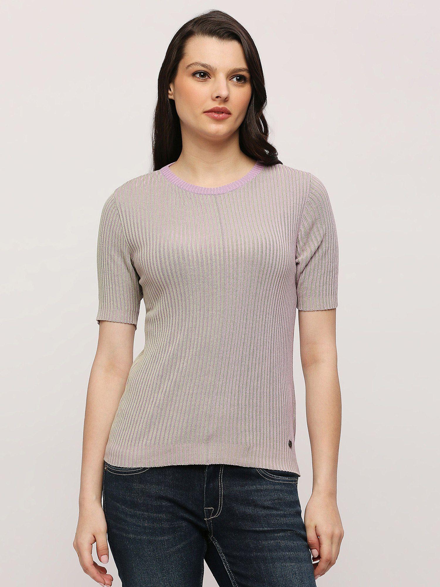 grey round neck short sleeved flat knit top