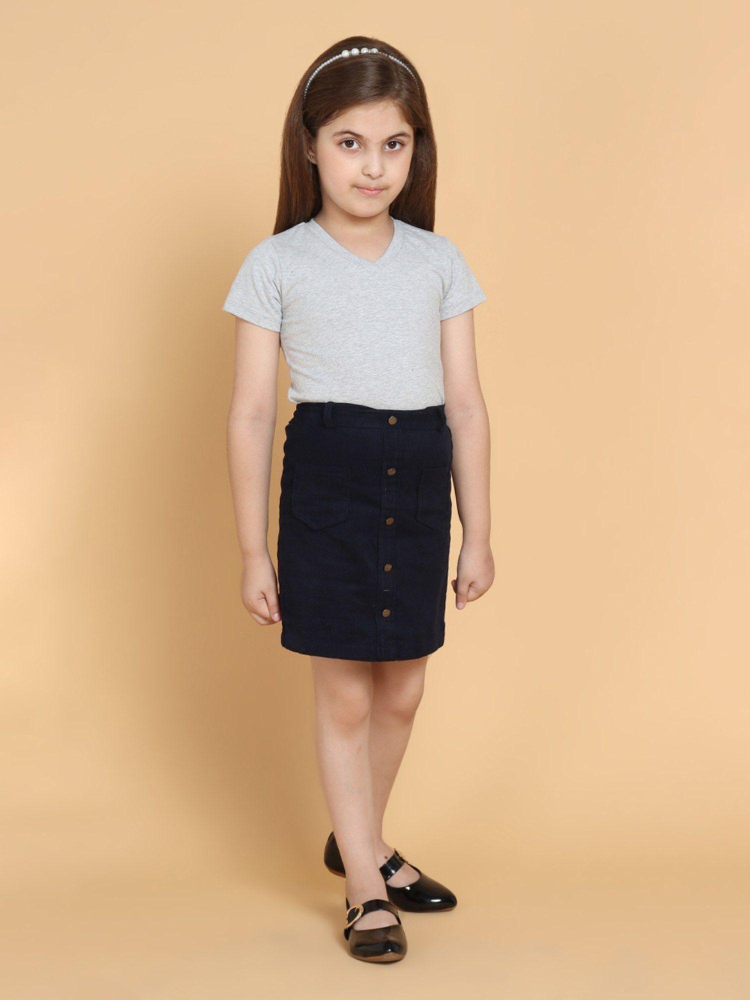 grey solid t-shirt with skirt (set of 2)