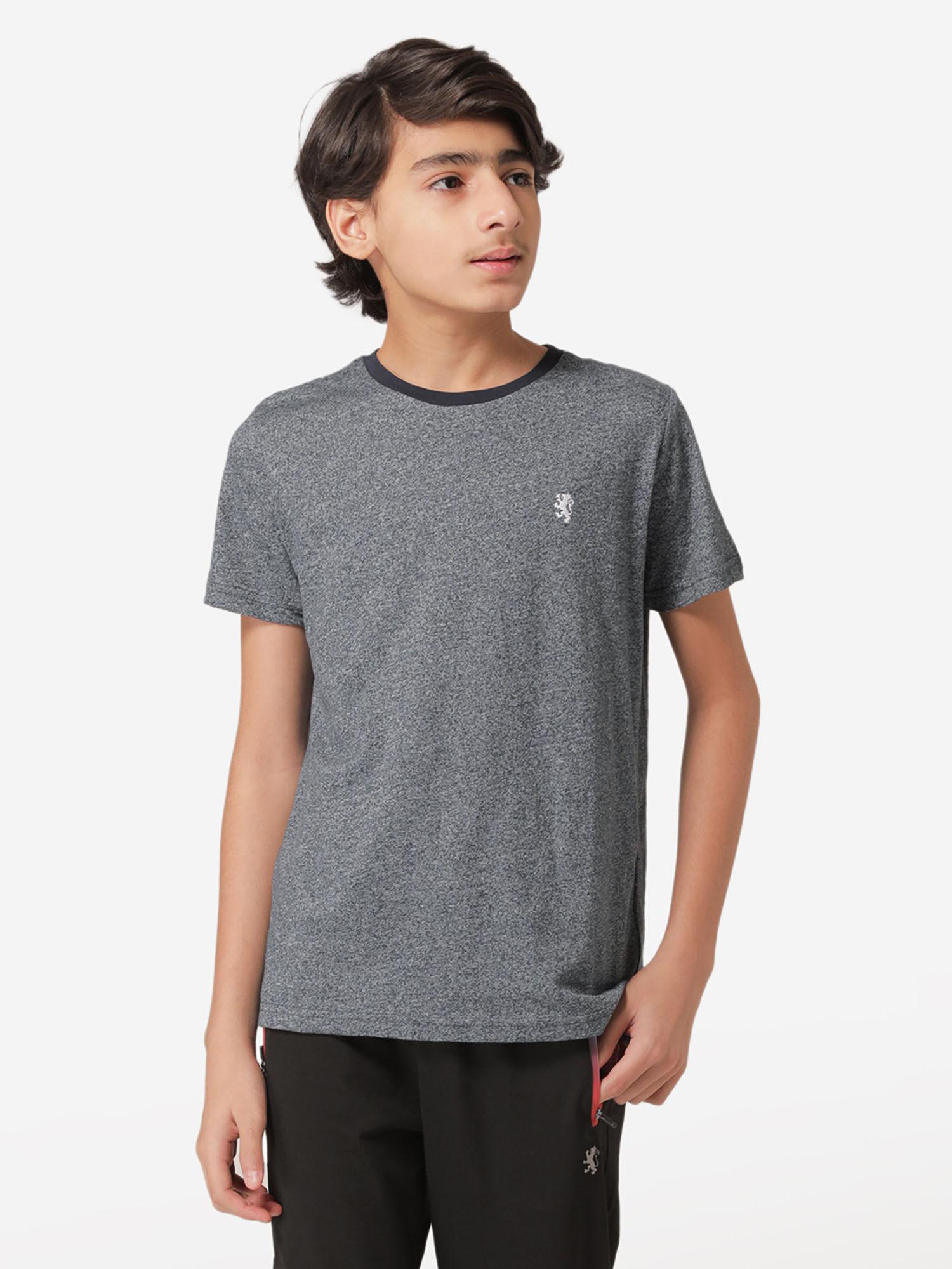 grey solid t-shirt