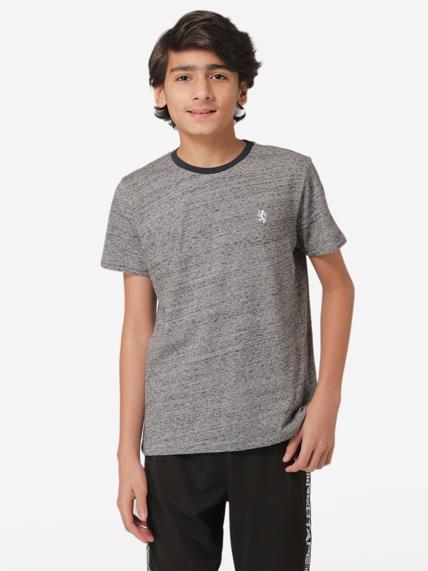 grey solid t-shirt