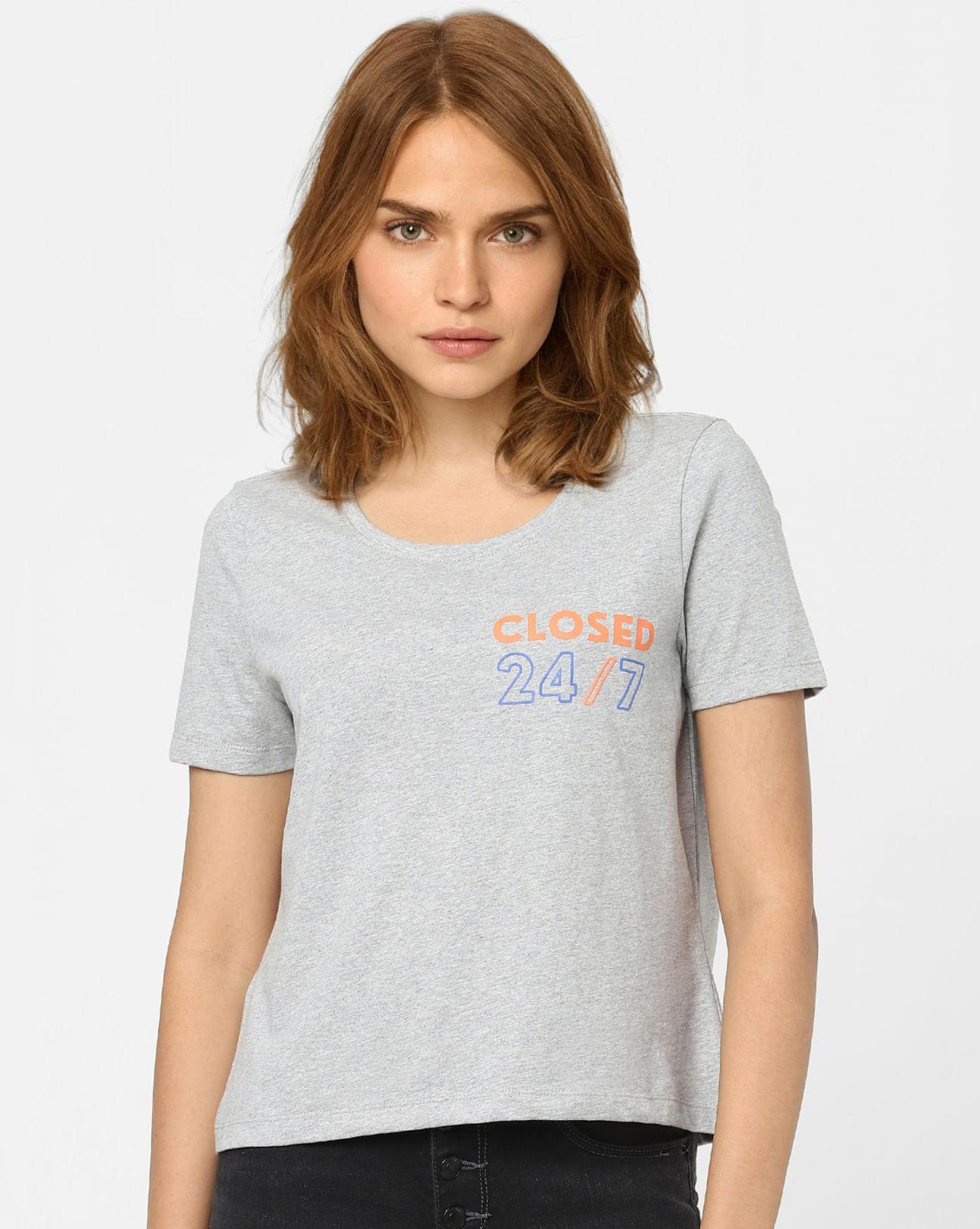 grey text print t-shirt