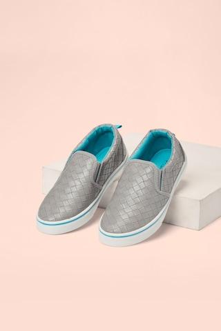 grey textured casual boys casual shoes