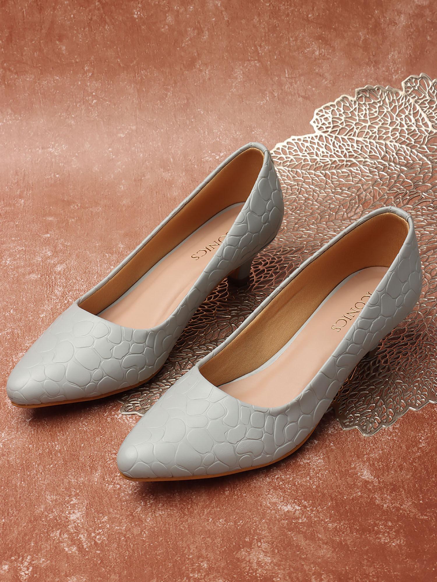 grey women textured ballerinas