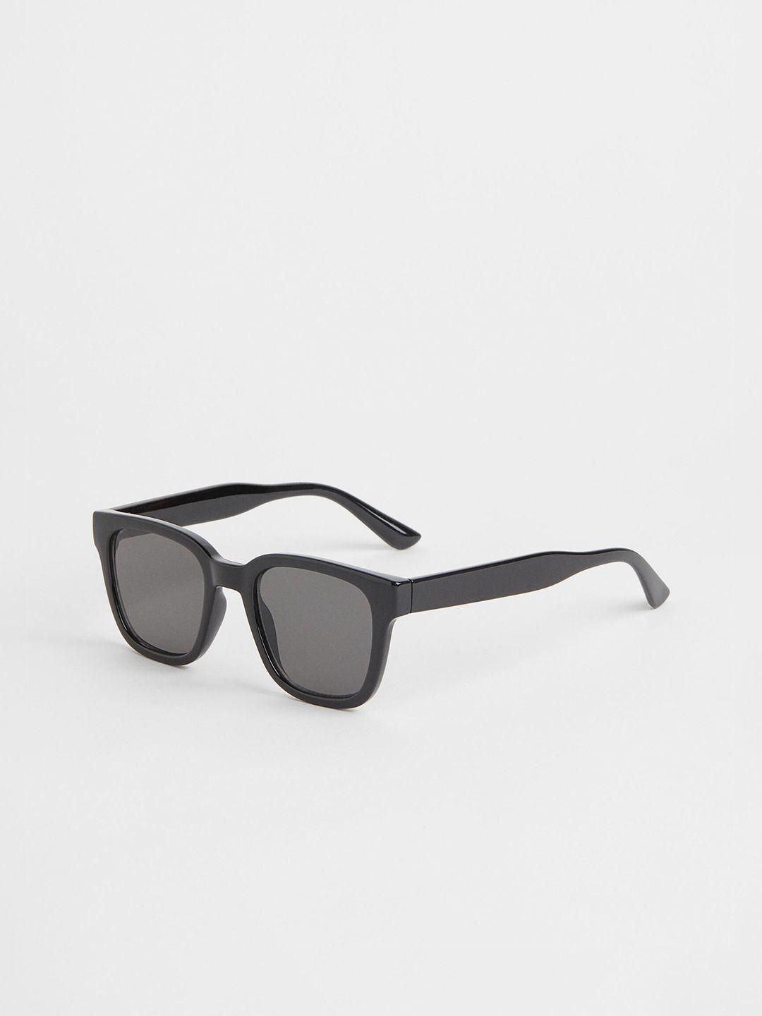 h&m men black square sunglasses with uv protected lens