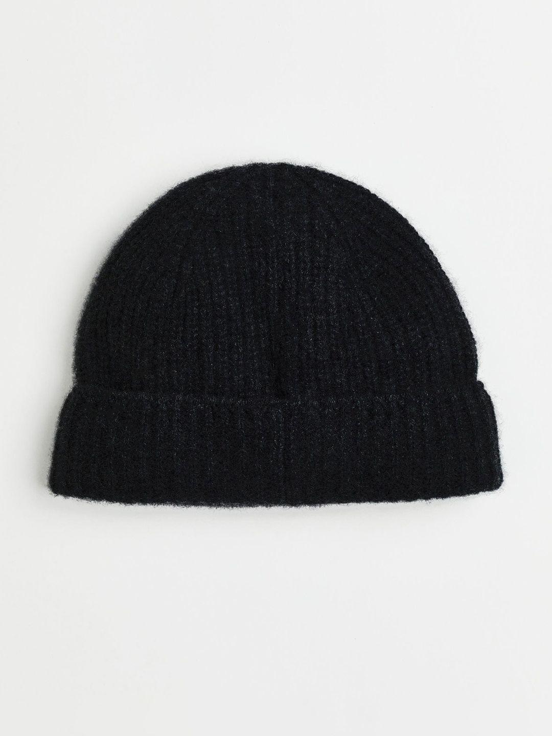 h&m men black solid rib-knit cashmere  hat