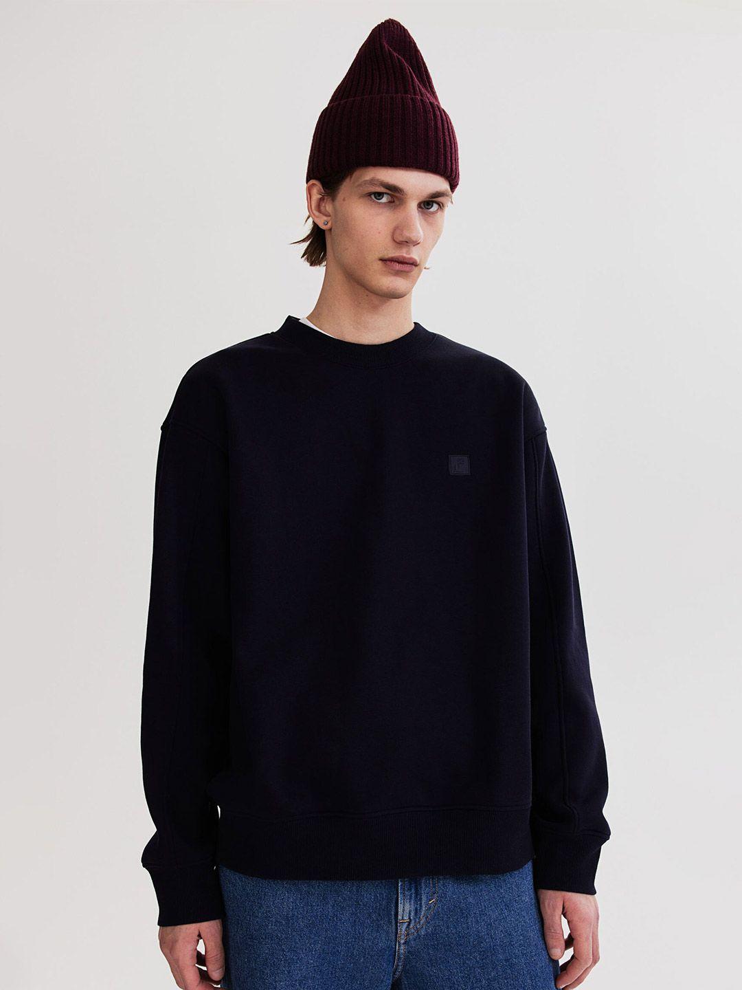 h&m men relaxed fit appliqud sweatshirt